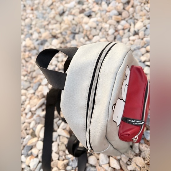 PEANUTS Snoopy Woodstock Mini Backpack Charlie Brown Linus Silver PU w Red Pouch main image 5